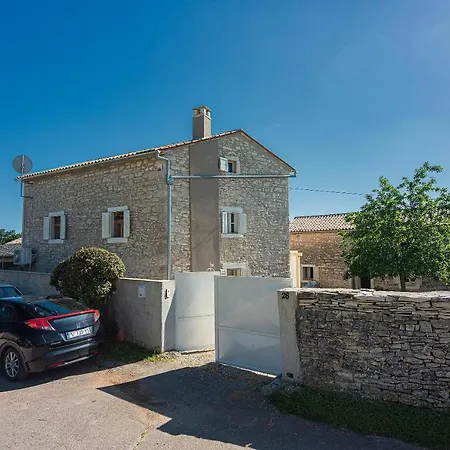 Re Holiday home Svetvincenat